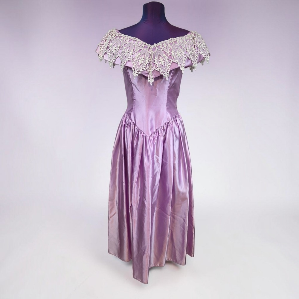 Vintage 80s Lavender Satin Prom Dress Lace Off Shoulder Formal Gown Purple 7/8